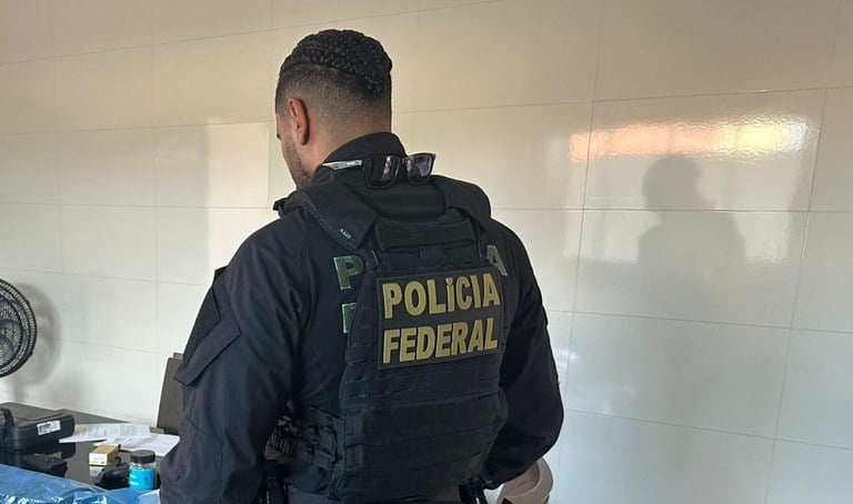 pf-deflagra-operacao-contra-comercio-ilegal-de-pneus-no-acre;-empresas-sao-investigadas