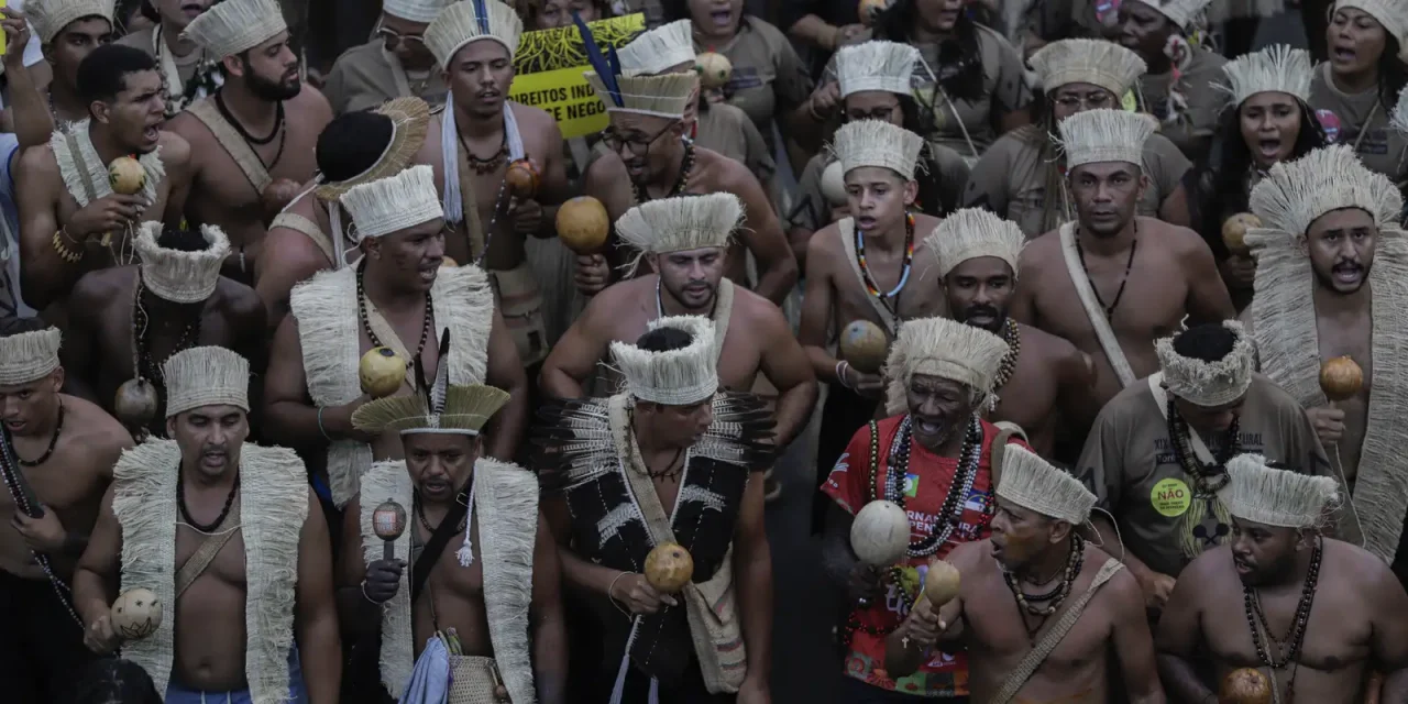 abril-indigena-em-sp-tera-show,-manifesto-e-debates