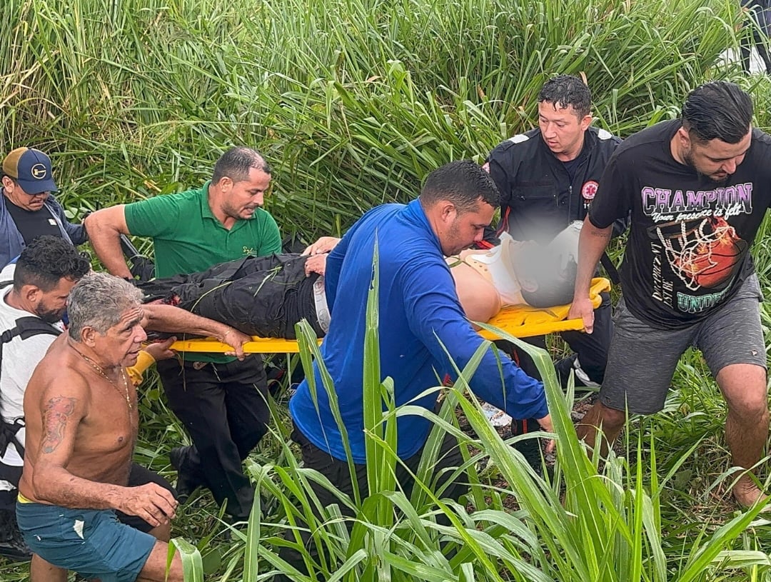 grave-acidente-de-transito-deixa-uma-pessoa-morta-e-tres-feridas-em-via-de-rio-branco