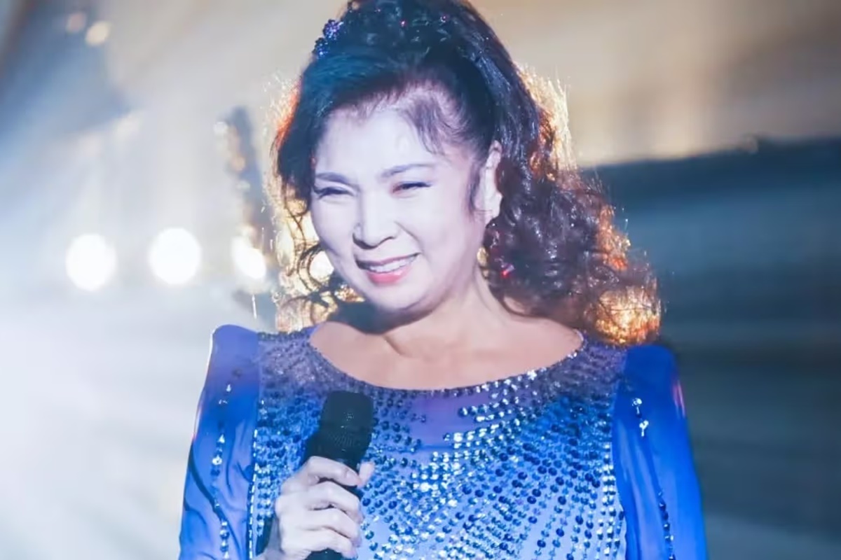 lancamento-de-cd-de-cantora-morta-com-nudes-como-“bonus”-gera-revolta