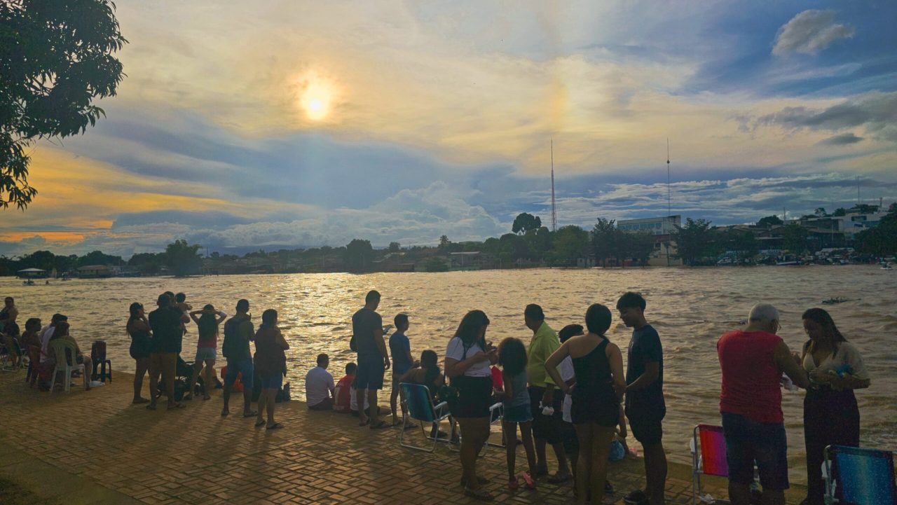 rio-acre-continua-subindo-na-capital-e-chega-a-marca-de-10,68-metros-nesta-sexta-feira