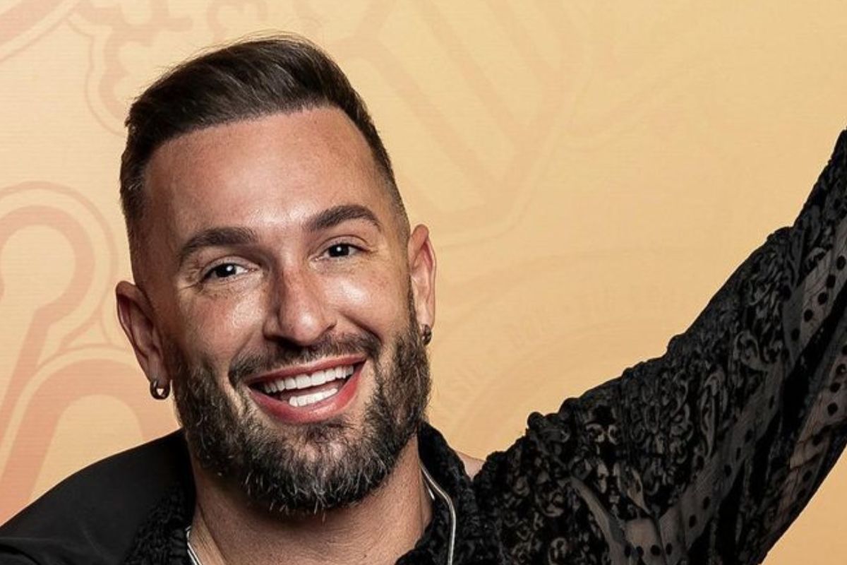 famoso-expoe-conversas-intimas-com-apresentador-da-globo