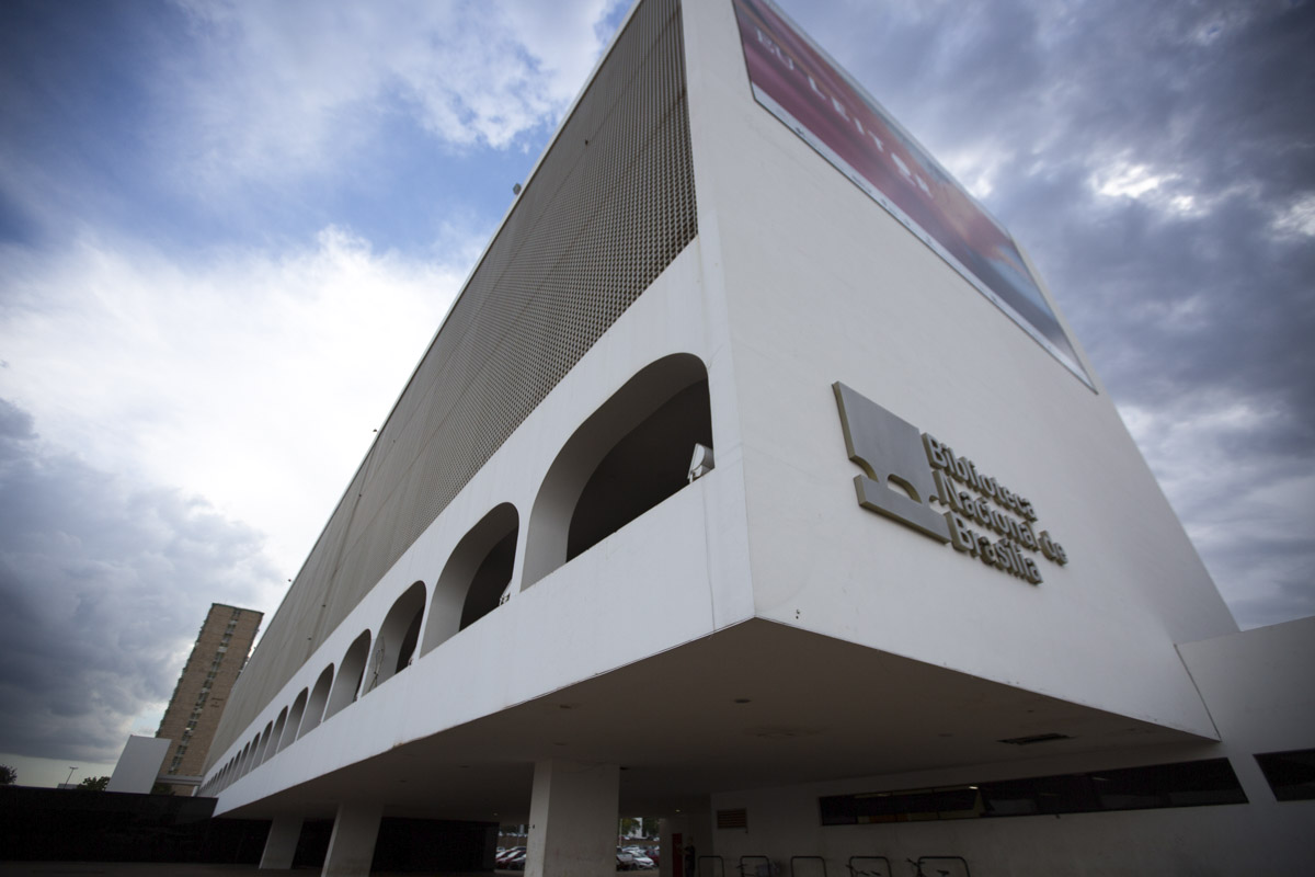 mostra-de-poesia-visual-de-artistas-do-df-ocupa-a-biblioteca-nacional