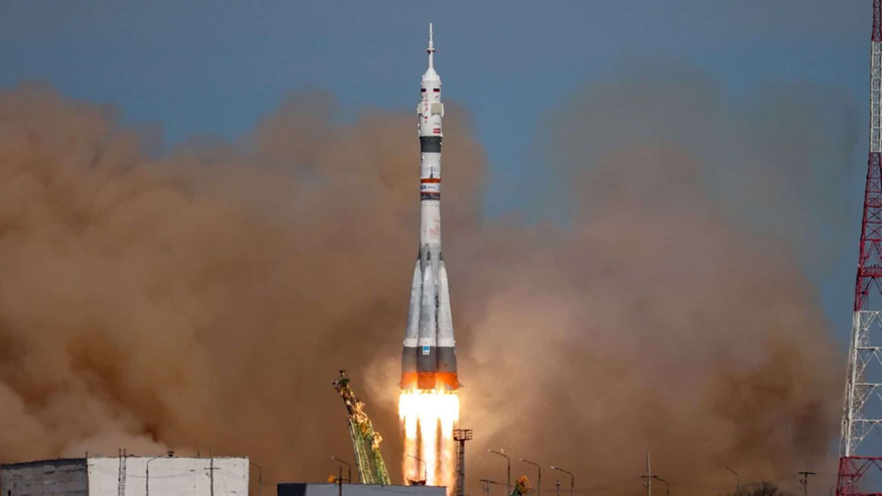 aos-70-anos,-astronauta-mais-velho-da-nasa-pousa-na-terra