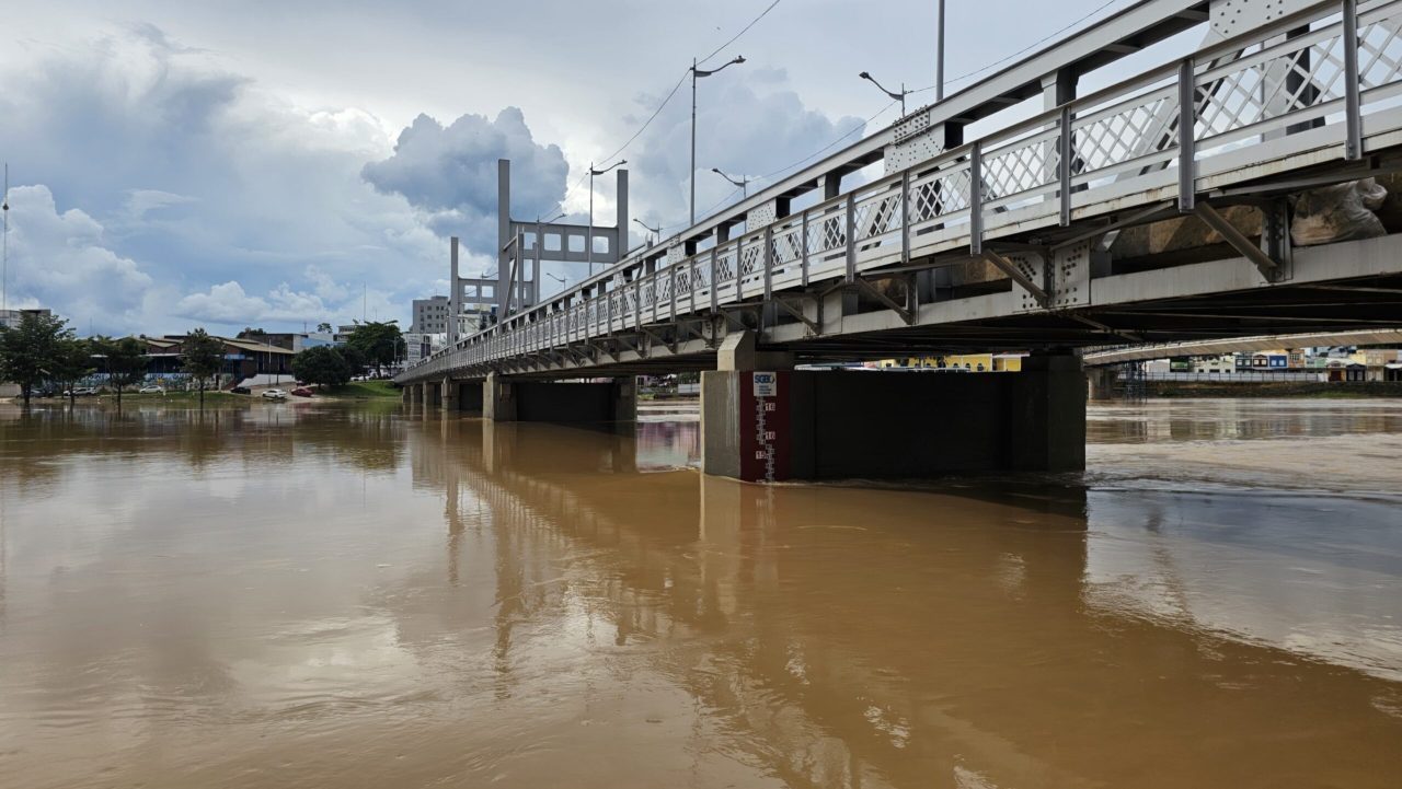 rio-acre-apresenta-vazante-na-capital-neste-domingo,-apos-subida-repentina-nos-ultimos-dias
