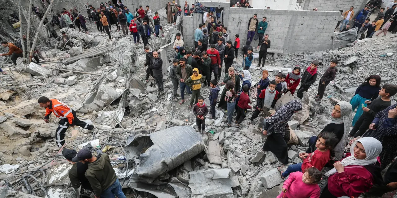 ataques-aereos-israelenses-matam-10-em-escola-com-desabrigados