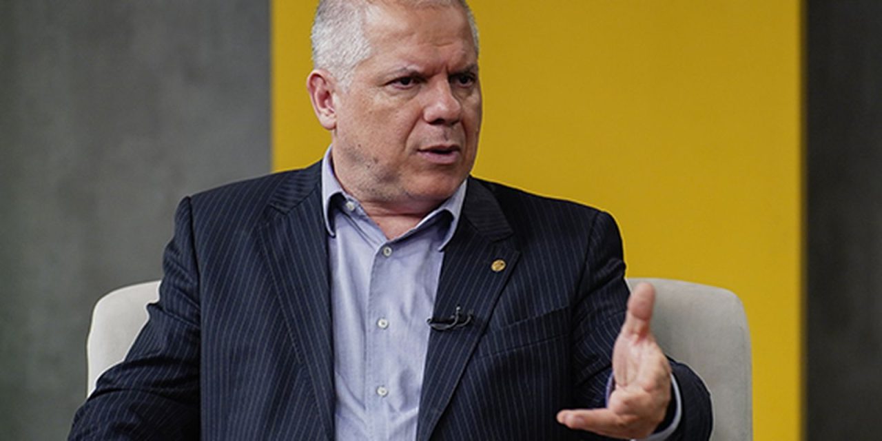 presidente-do-inss-e-exonerado-apos-suspeita-de-fraudes