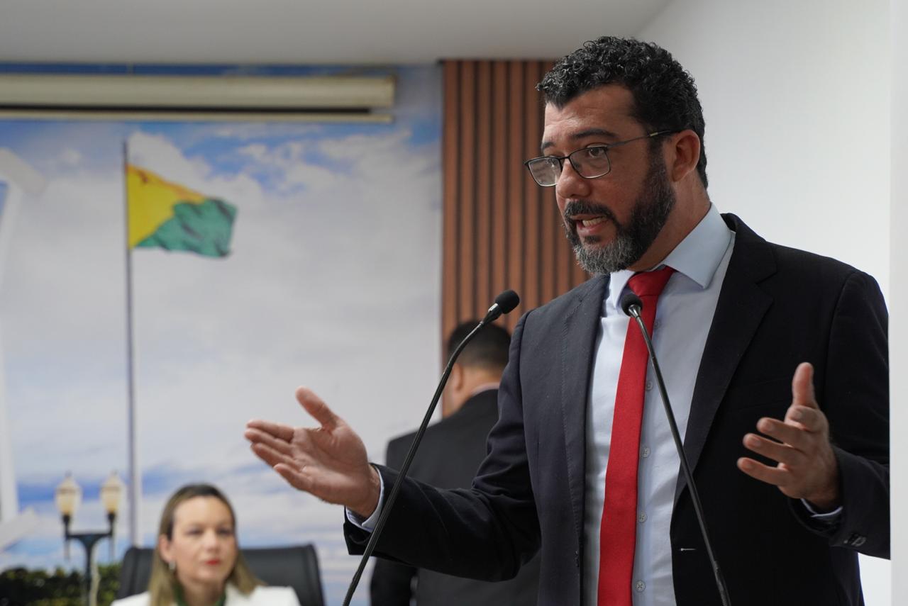“quem-nao-gostaria?”:-vereador-do-pt-admite-desejo-de-disputar-governo-em-2026-–-contilnet-noticias