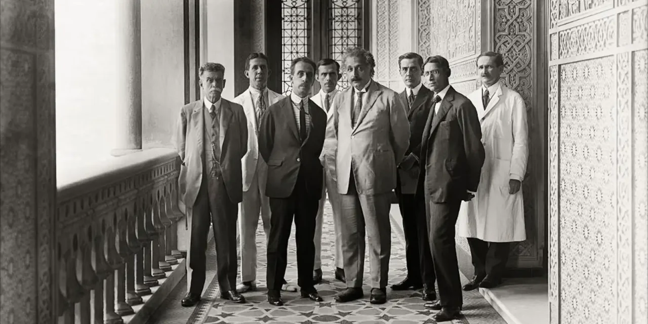 ha-100-anos,-albert-einstein-chegava-ao-brasil-em-visita-cientifica