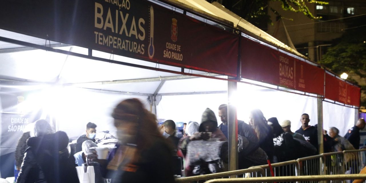 com-o-frio,-sp-aciona-operacao-para-pessoas-em-situacao-de-rua