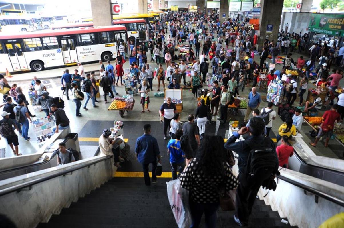 memoria-da-vila-paranoa-ocupa-rodoviaria-em-performance-inedita