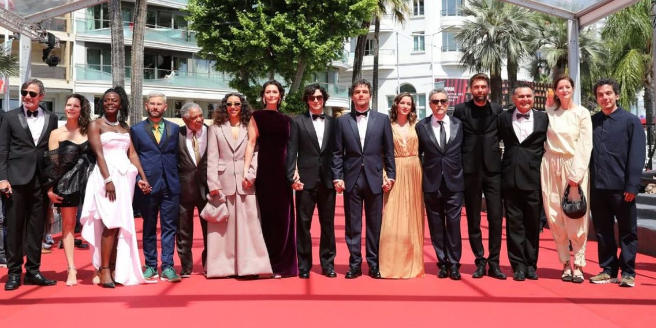 agente-secreto-leva-frevo-para-cannes-e-tem-estreia-aplaudida