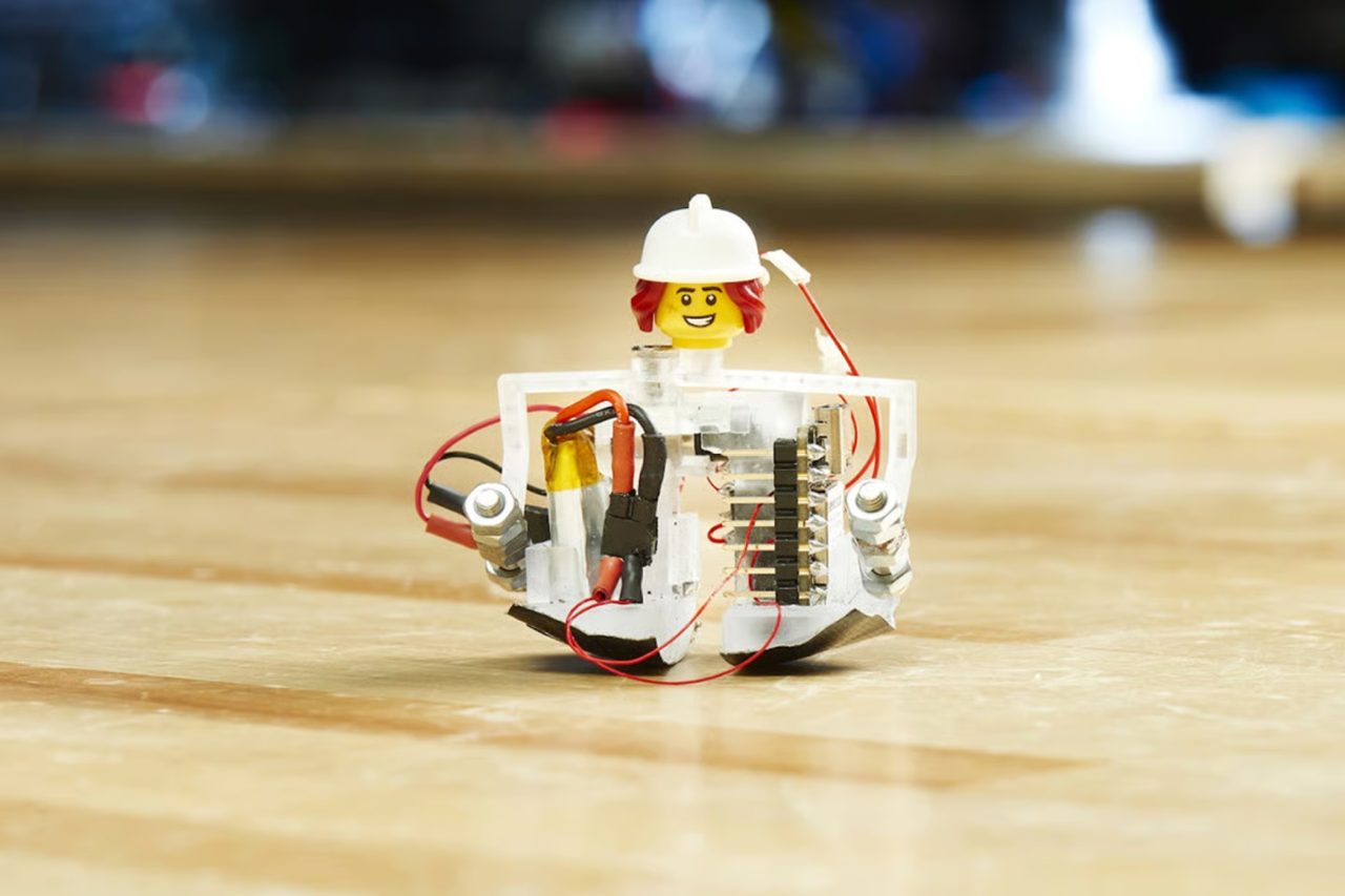 esse-novo-minirrobo-bateu-dois-grandes-recordes