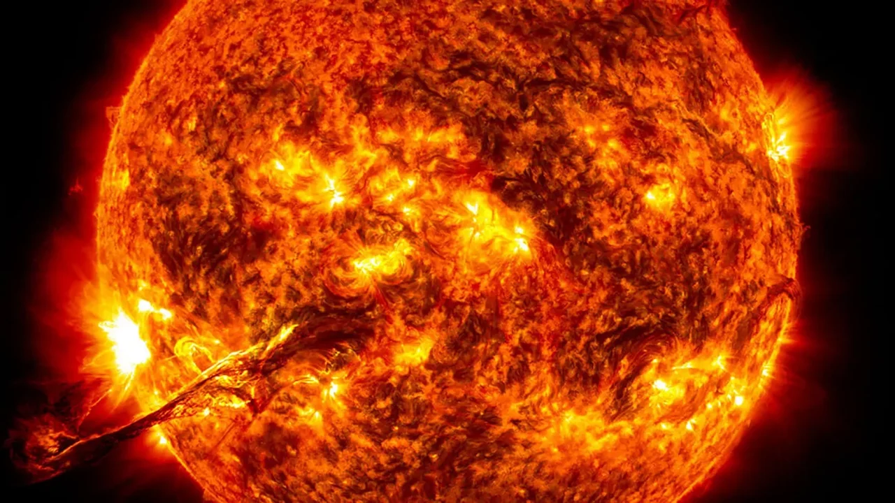 detalhes-da-superficie-do-sol-sao-revelados-em-imagens-ineditas