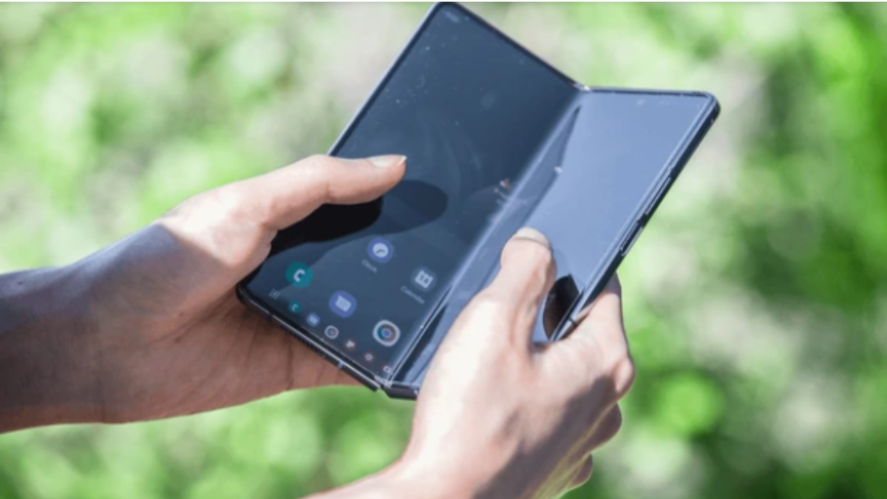 6-coisas-para-saber-antes-de-comprar-um-celular-dobravel