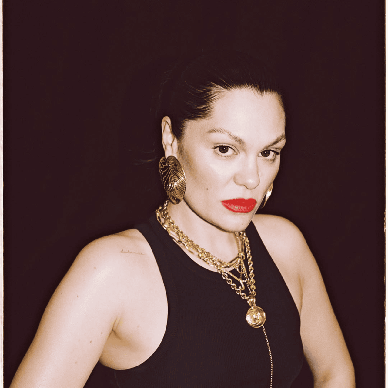 veja-causas-e-sintomas-do-cancer-de-mama,-doenca-que-acometeu-a-cantora-jessie-j