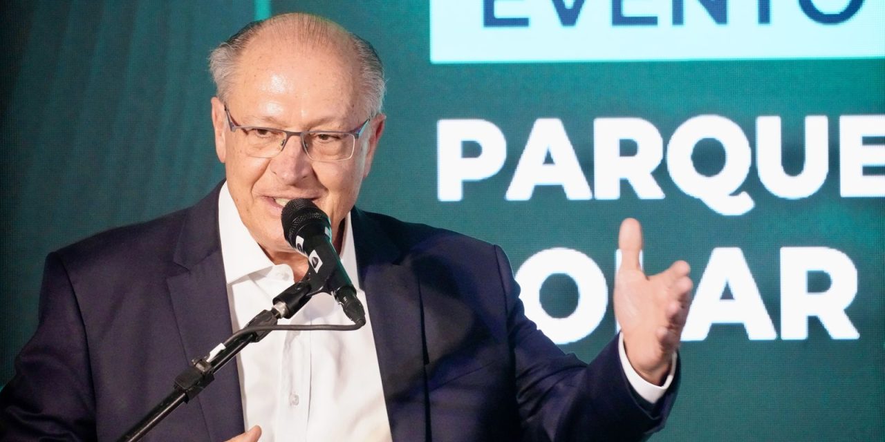 nova-tarifa-de-trump-sobre-o-aco-vai-encarecer-produto,-diz-alckmin