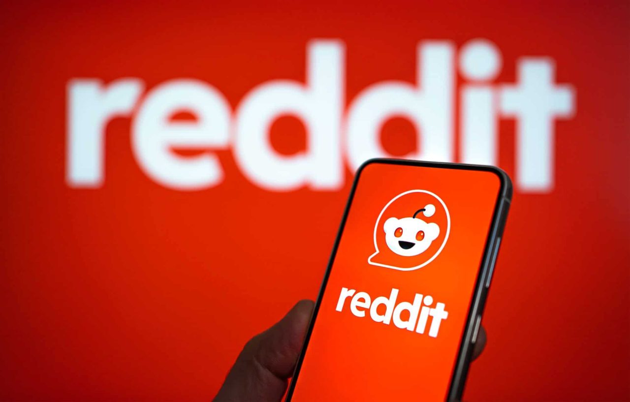 reddit-processa-anthropic-por-uso-ilegal-de-dados-em-treinamento-de-ia