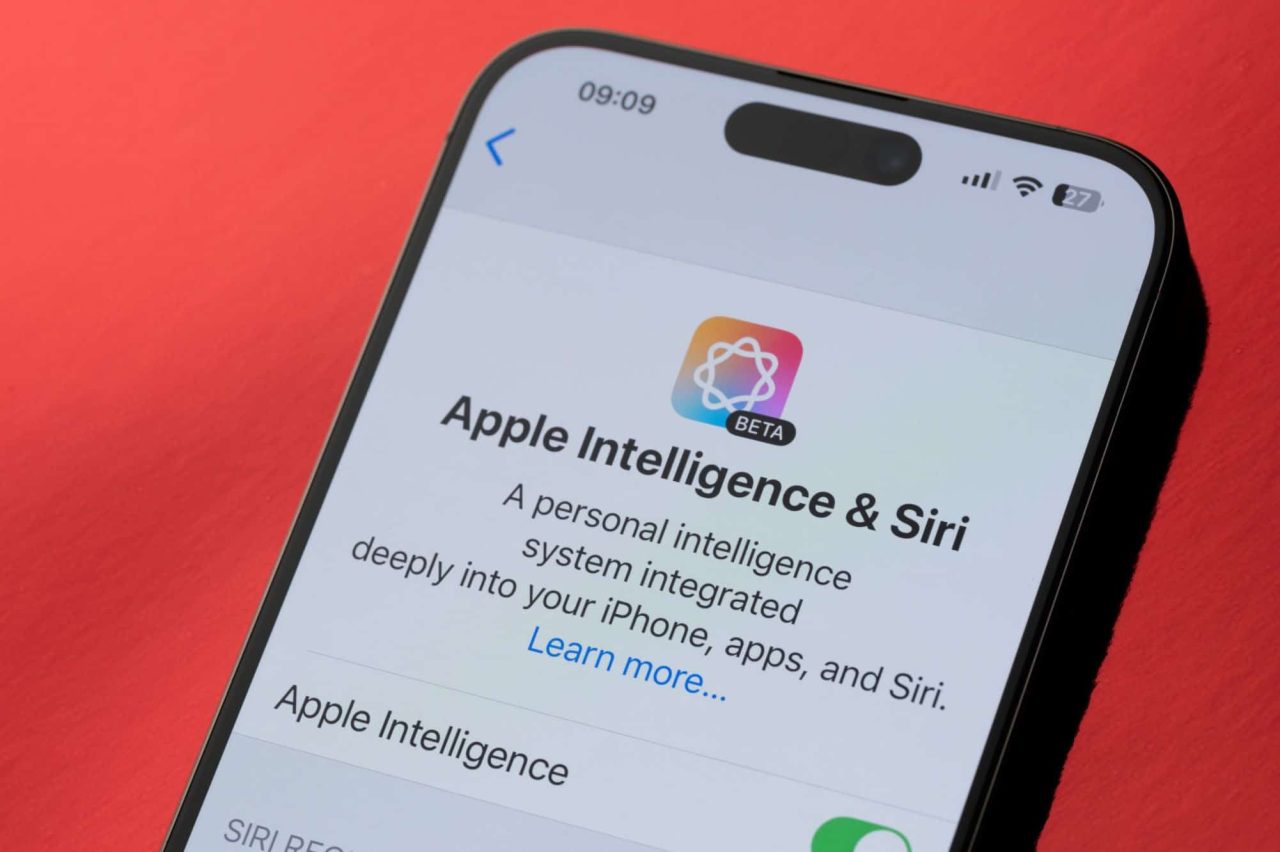 apple-nega-atraso-na-ia-e-promete-siri-aprimorada-para-2026