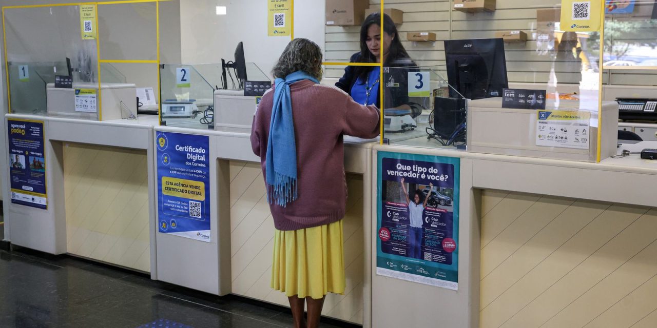 mais-de-488-mil-aposentados-ja-foram-aos-correios-contestar-descontos