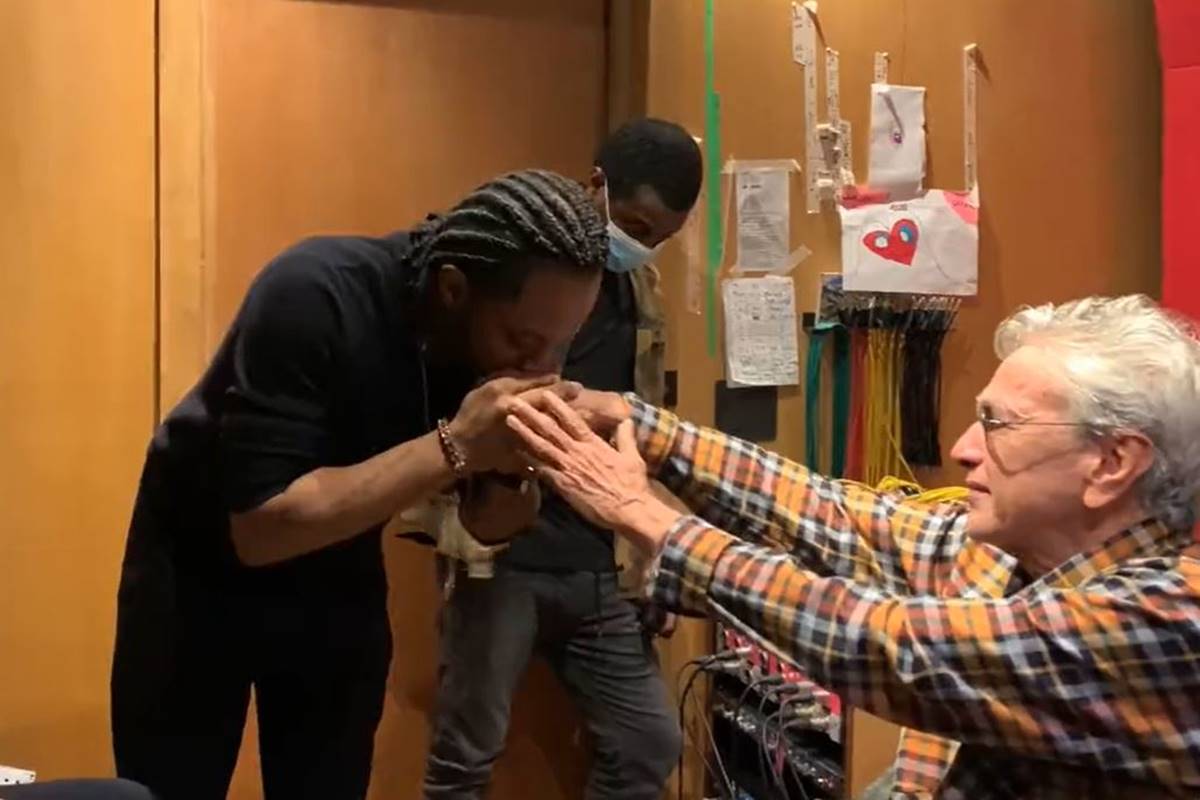 xande-de-pilares-celebra-o-sucesso-das-homenagens-a-caetano-veloso