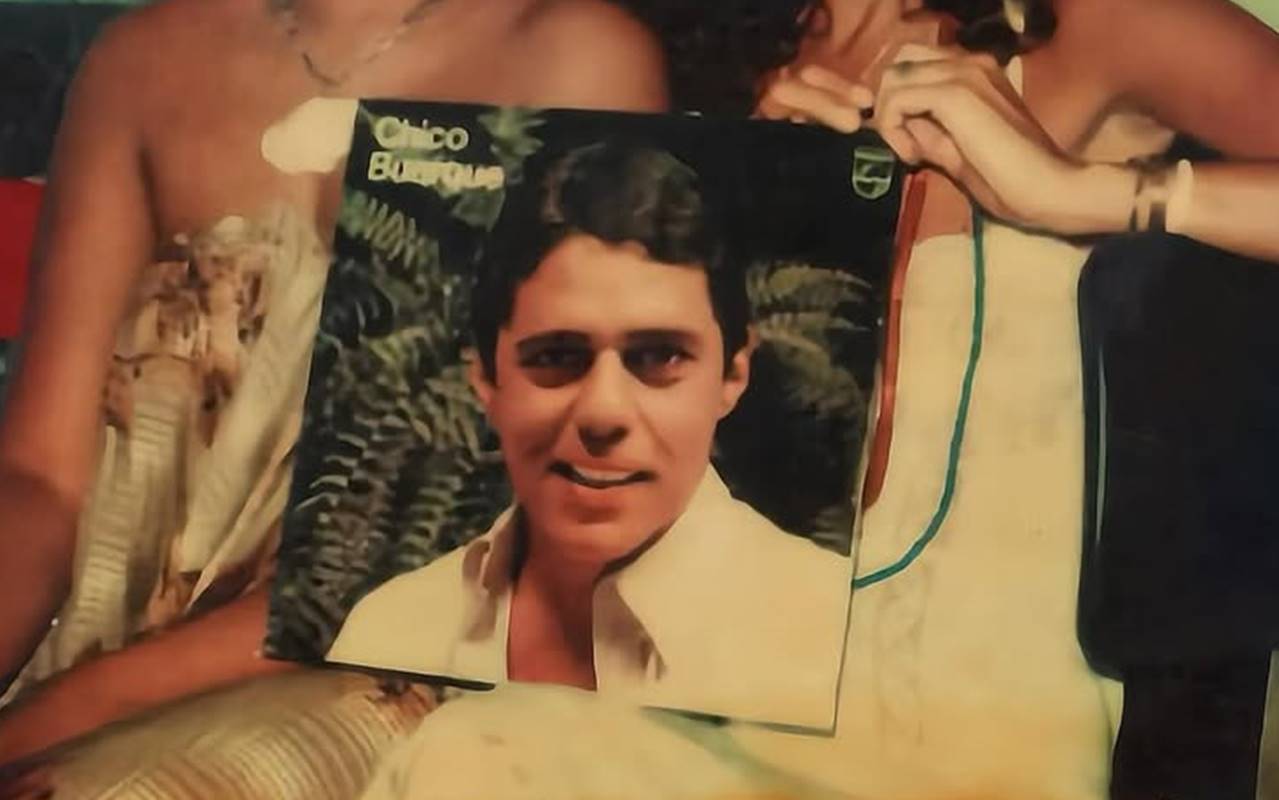 a-foto-que-reuniu-tres-gigantes-da-musica-brasileira-em-1978