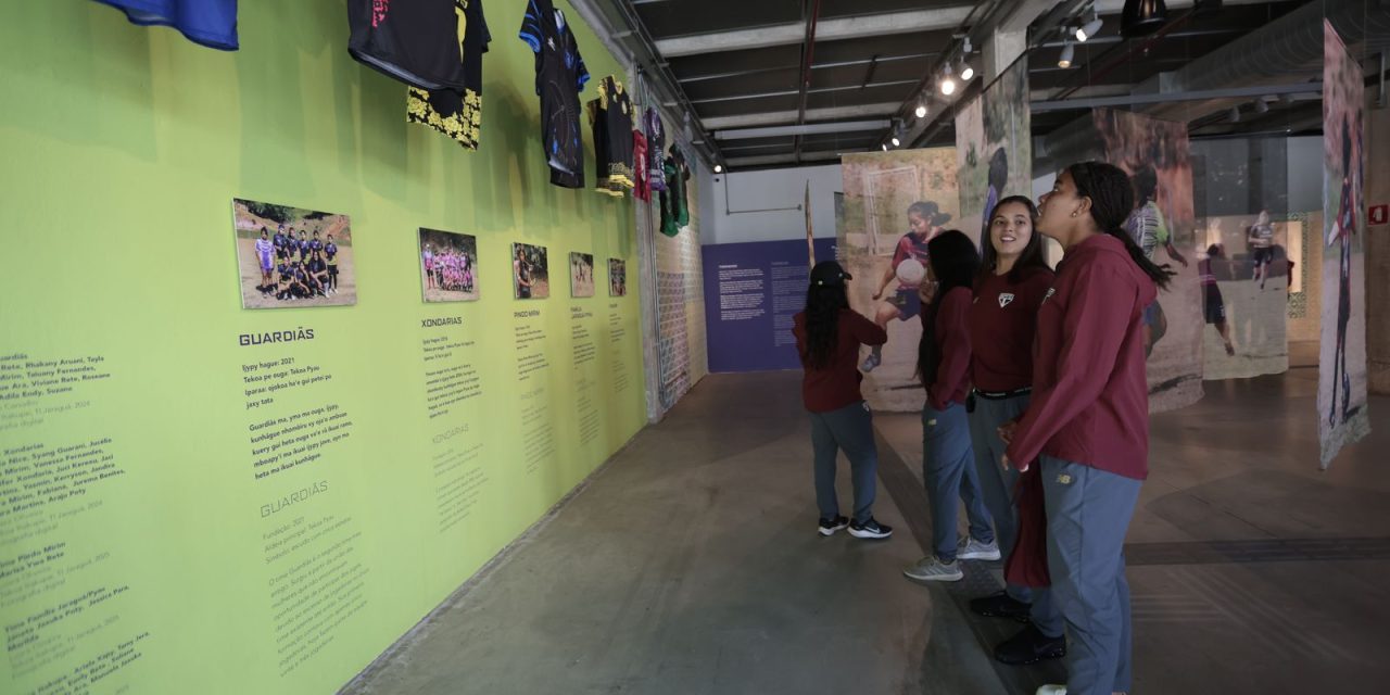 time-da-base-do-sp-comemora-conquista-no-campeonato-feminino