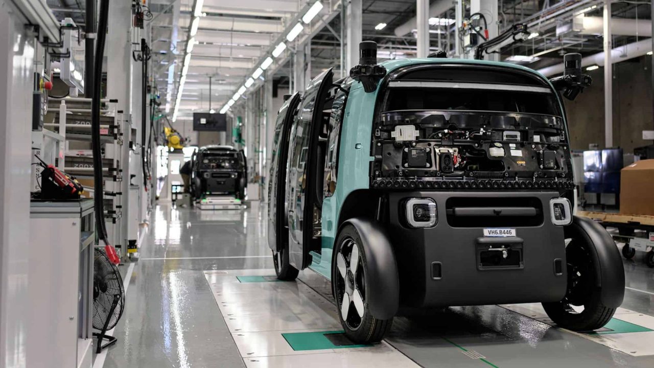 amazon-acelera-producao-de-robotaxis-e-se-prepara-para-estreia-comercial