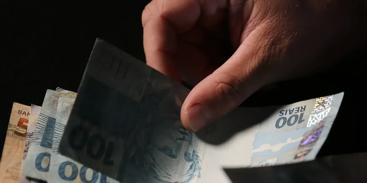 mercado-preve-inflacao-de-5,24%-e-pib-de-2,21-em-2025