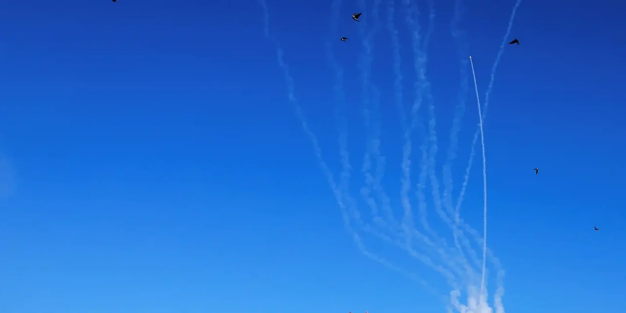 ira-lanca-misseis-contra-base-militar-dos-estados-unidos-no-catar