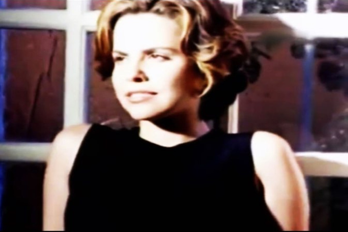 sucesso-com-palpite,-cantora-largou-os-palcos-e-hoje-trabalha-na-petrobras