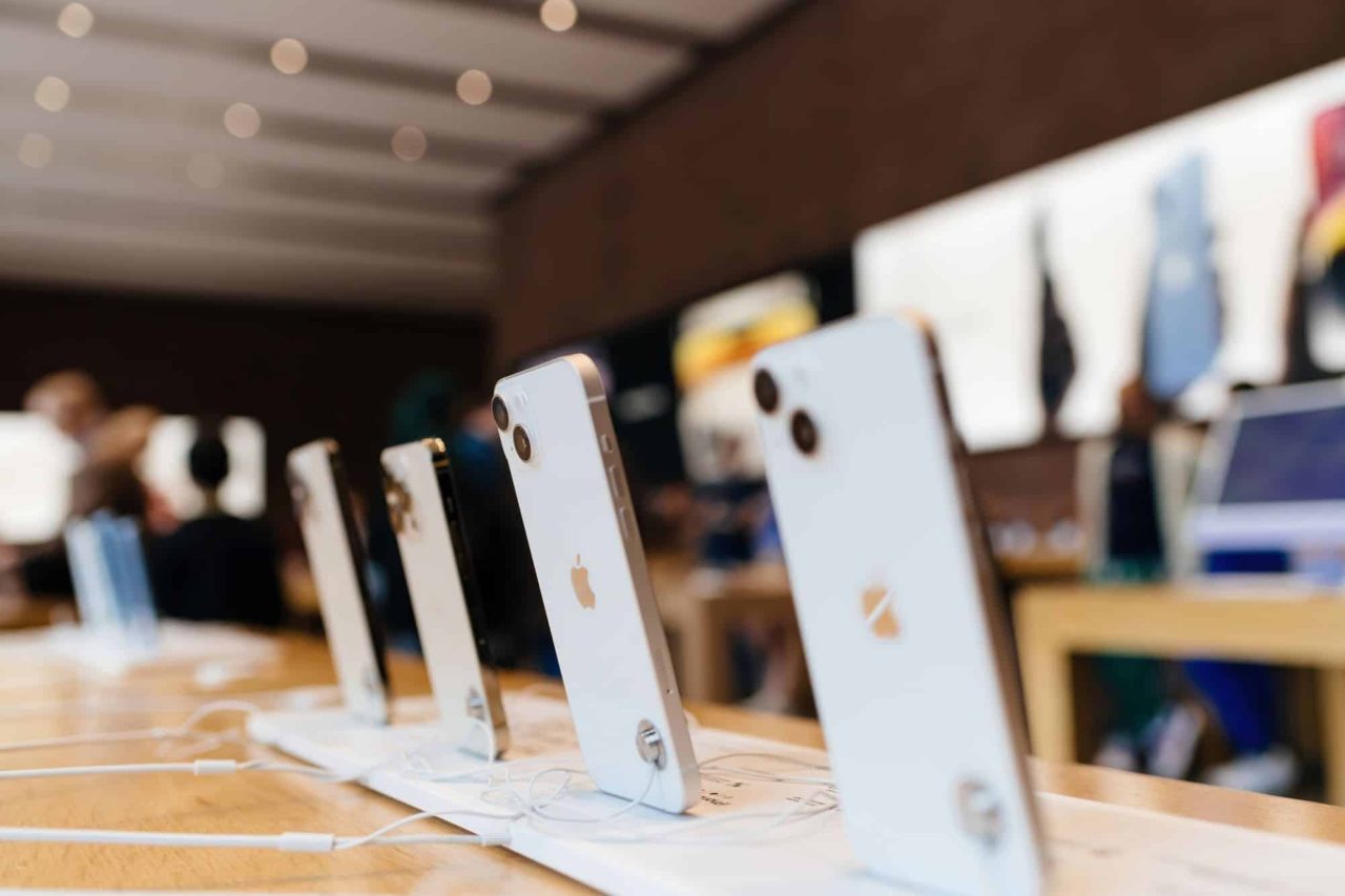 apple-pode-comecar-a-lancar-iphones-duas-vezes-por-ano