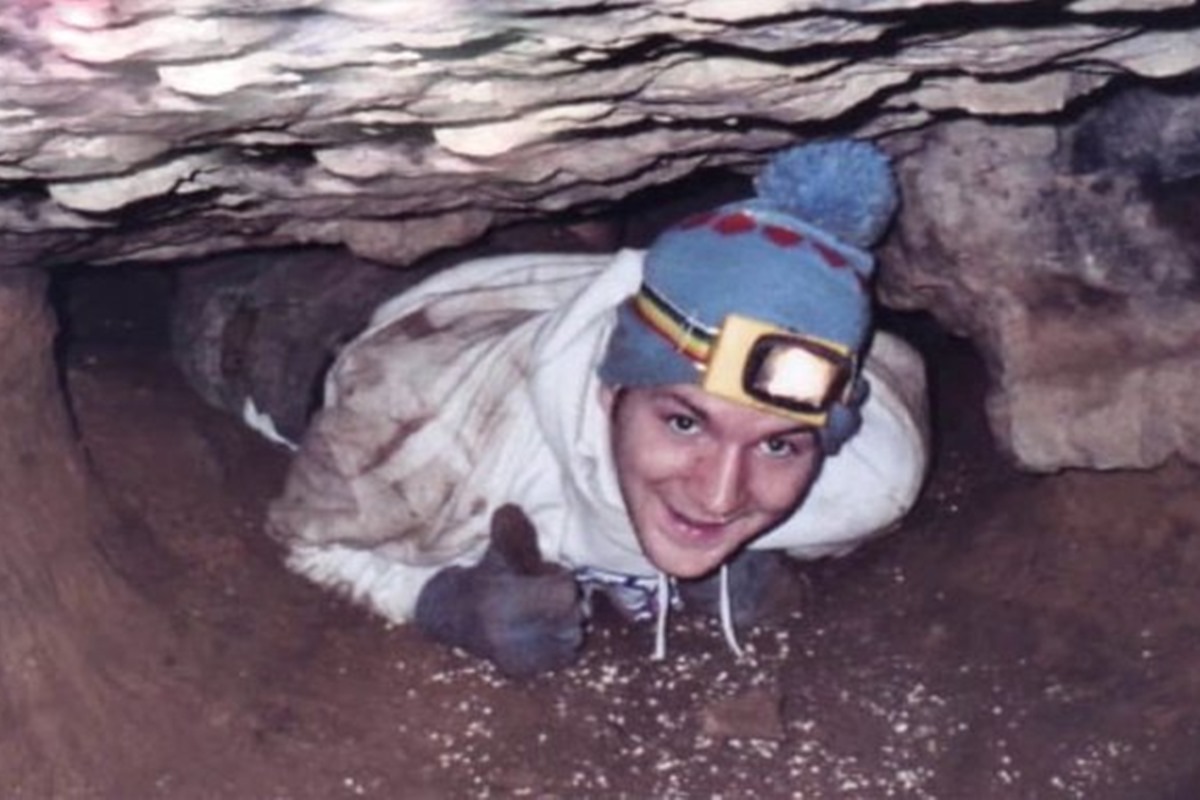 filme-angustiante-conta-a-tragica-morte-do-explorador-preso-em-caverna