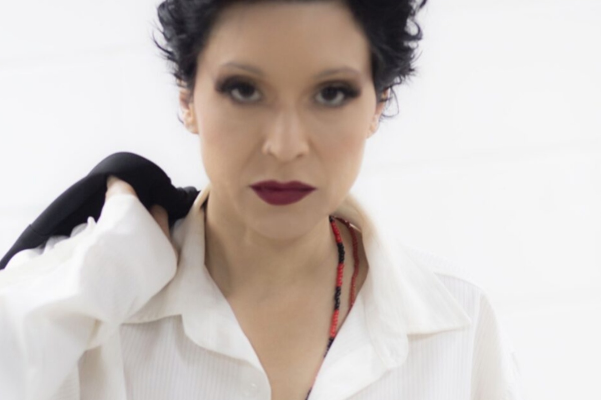 patricia-marx-fala-sobre-regravacao-de-classico-de-elis-regina