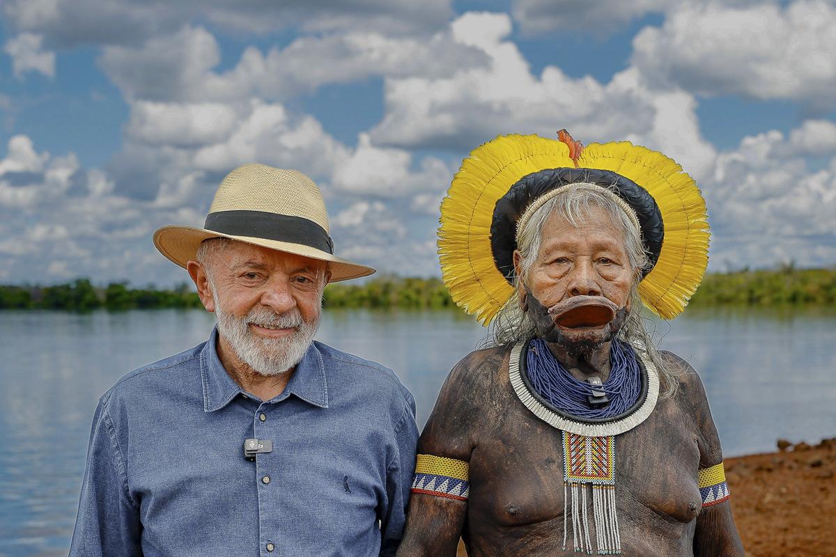 cacique-raoni-lanca-livro-de-memorias-e-lembra-magoa-com-lula