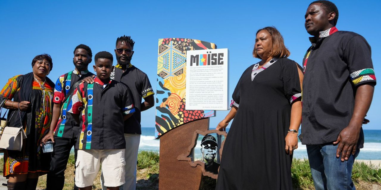 memorial-na-barra-da-tijuca-homenageia-congoles-moise,-morto-em-2022