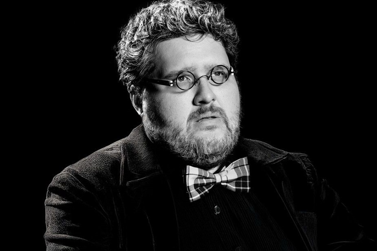 felipe-hintze-celebra-papel-de-jo-no-teatro:-“responsabilidade-imensa”