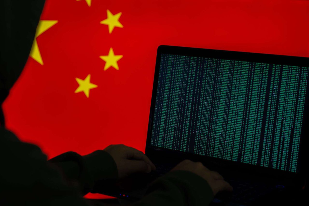 china:-como-a-policia-hackeia-celulares-apreendidos-para-extrair-dados?