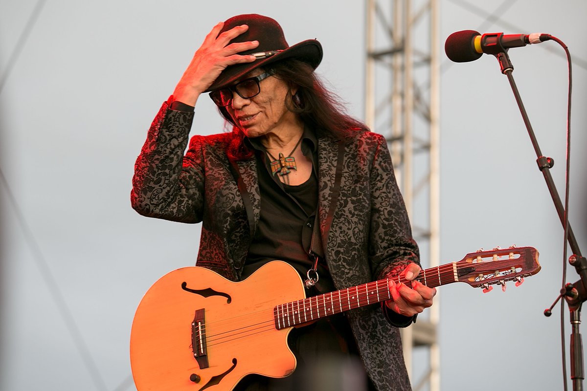 o-musico-que-fez-sucesso-sem-saber-e-acabou-reconhecido-pelo-oscar