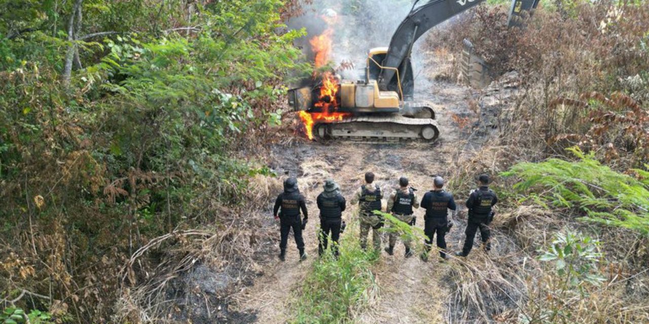 operacao-ja-destruiu-16-dragas-e-8-embarcacoes-de-garimpo-ilegal-no-am