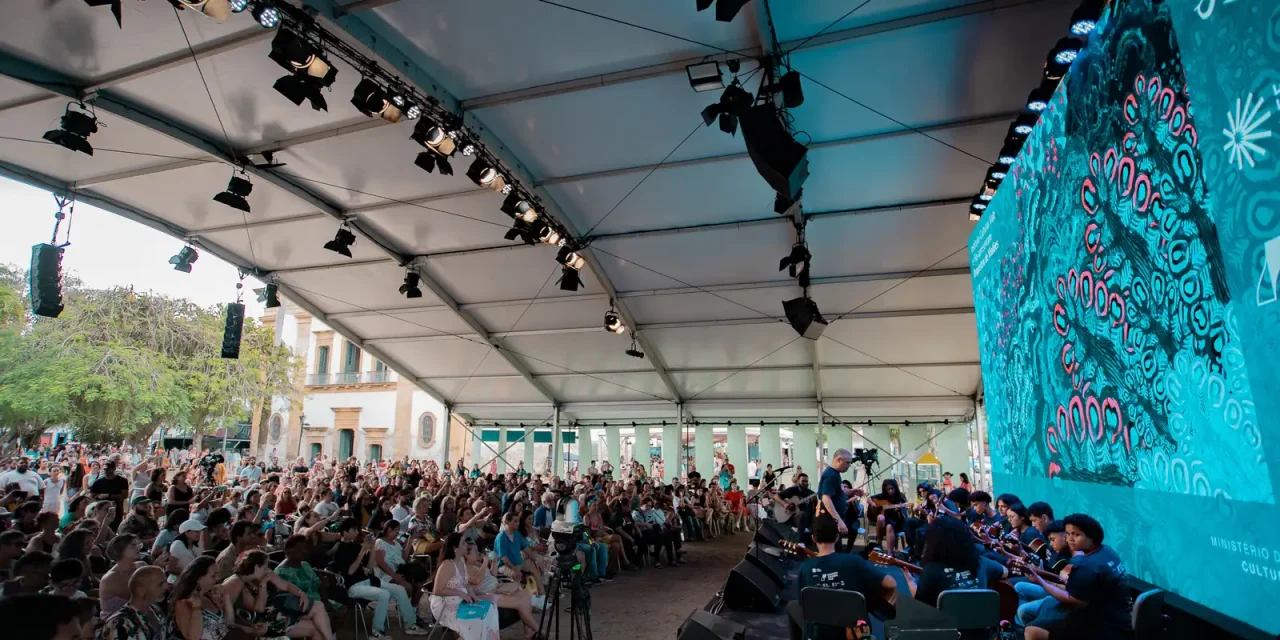 flip-tera-arnaldo-antunes-na-abertura-e-homenagem-a paulo-leminski