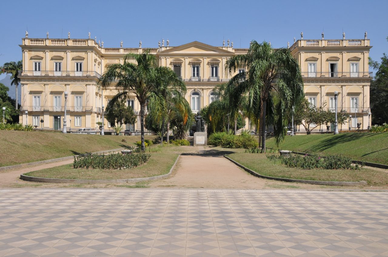 apos-incendio,-museu-nacional-reabre-no-rj;-veja-o-que-esta-em-exposicao