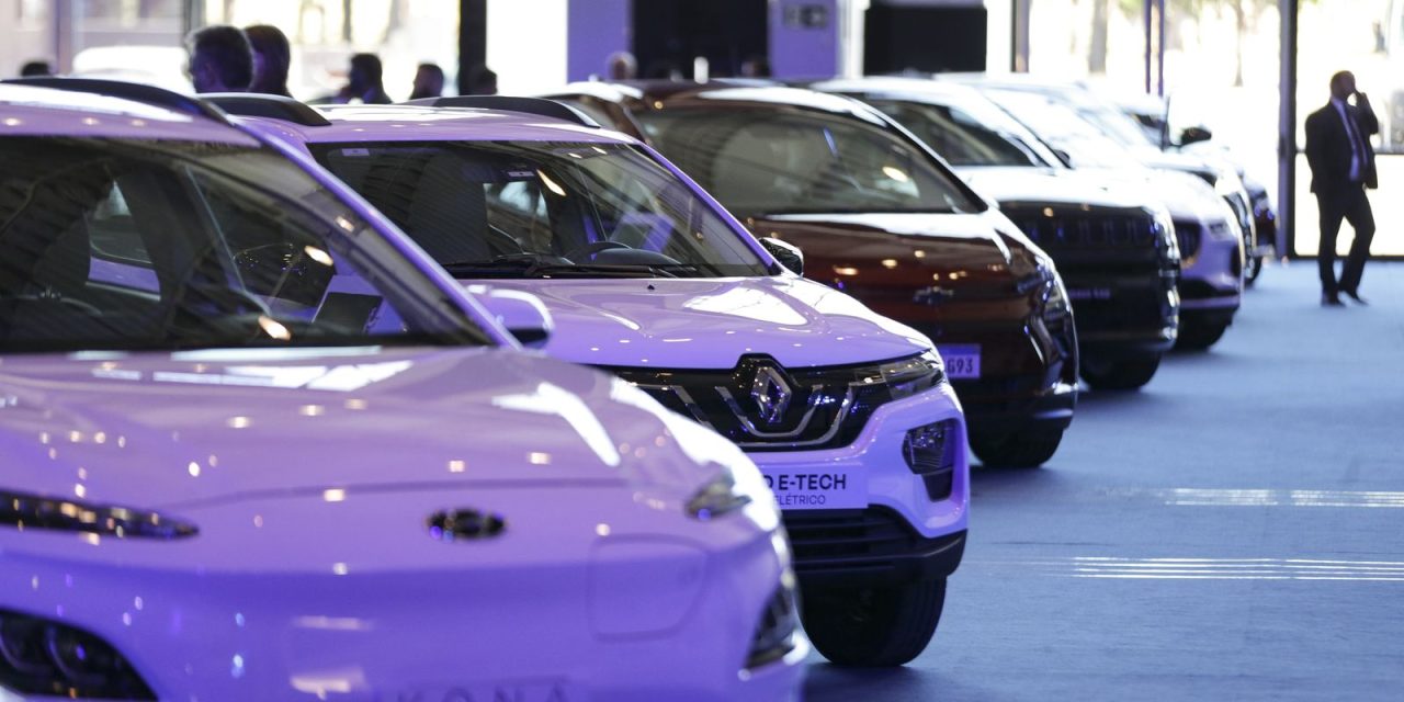 vendas-de-veiculos-novos-recuam-em-junho,-mas-crescem-4,8%-semestre