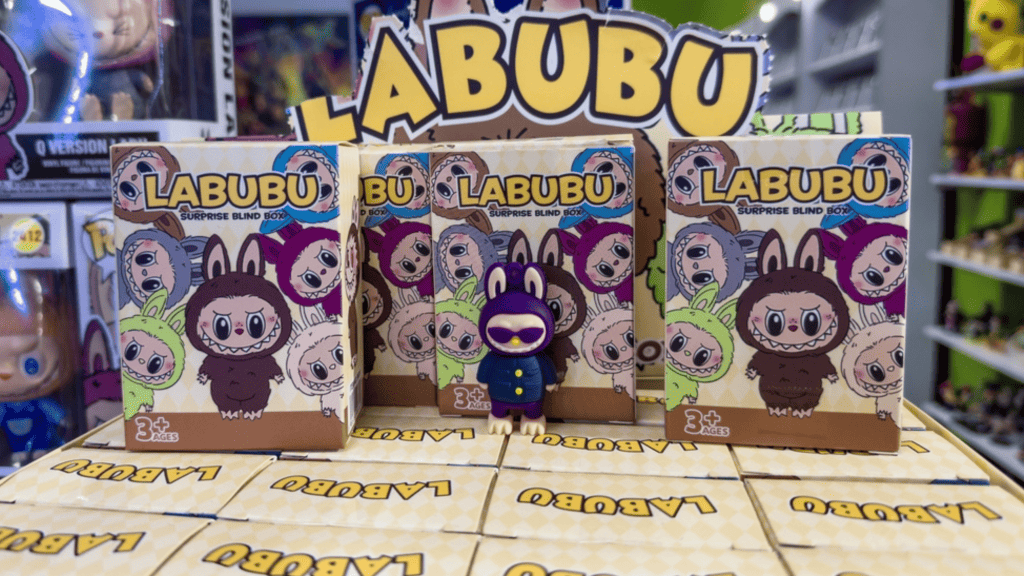 alem-da-labubu:-veja-bonecos-colecionaveis-que-sao-febre-na-internet