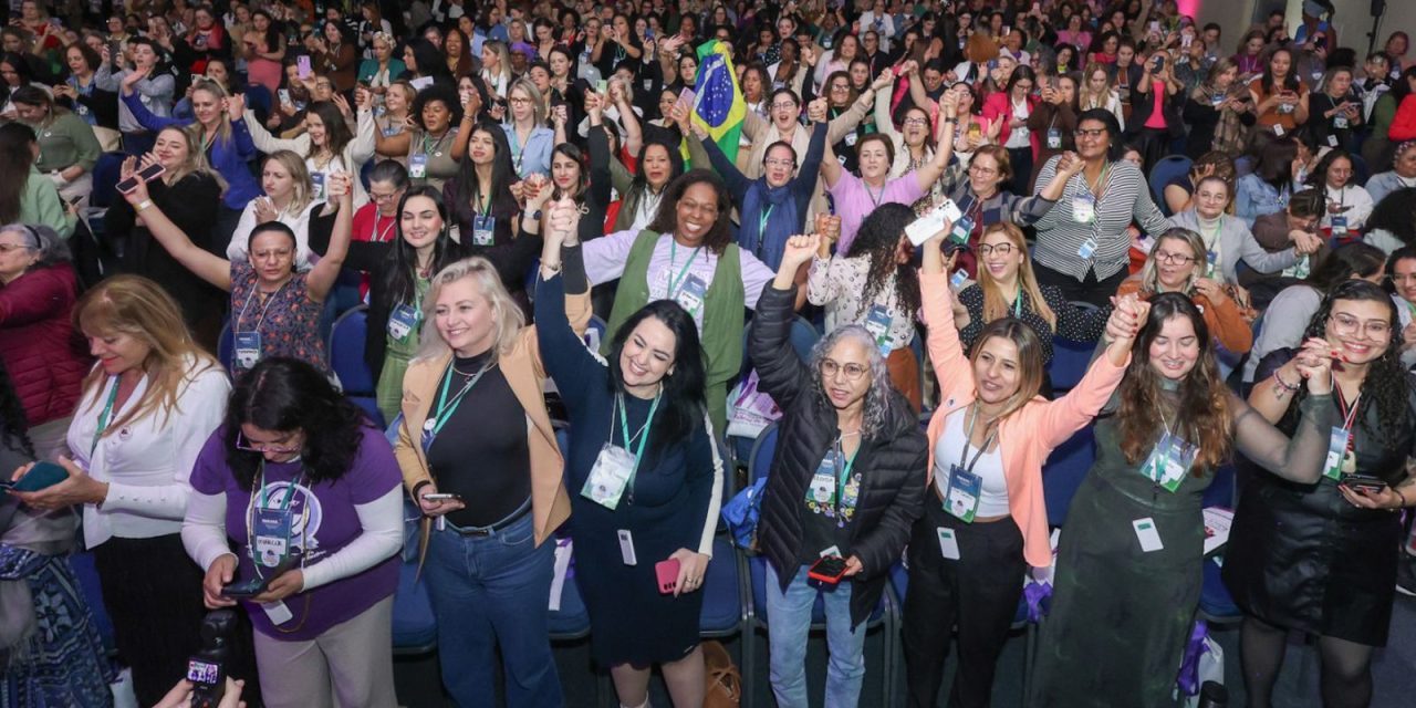 conferencia-de-mulheres-no-parana-aprova-propostas-para-etapa-nacional