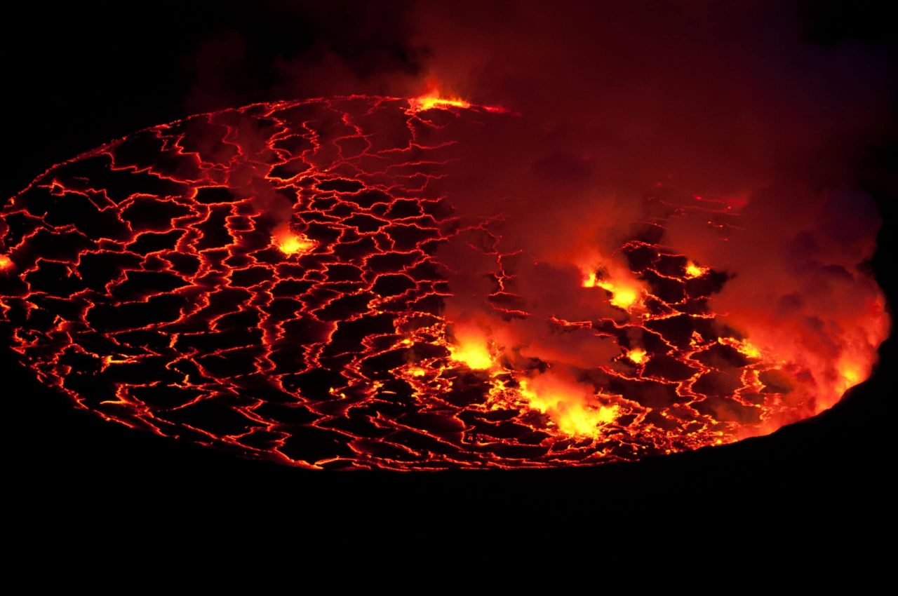 conheca-o-vulcao-africano-com-o-maior-lago-de-lava-do-planeta