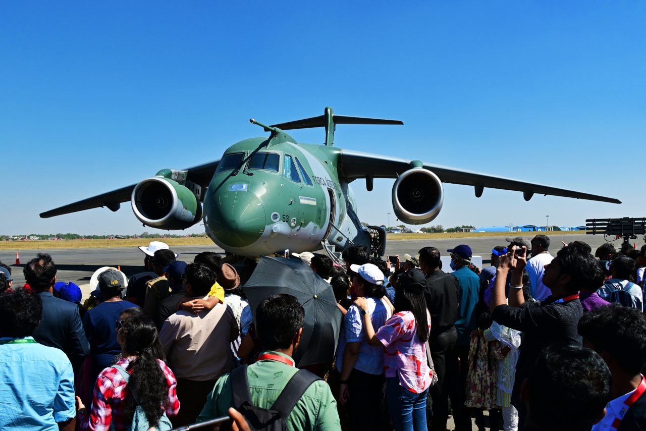 embraer-pode-fechar-o-maior-contrato-da-historia-da-empresa