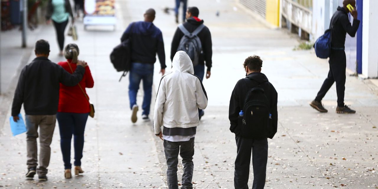 sao-paulo-tem-ceu-nublado-e-frio-neste-domingo