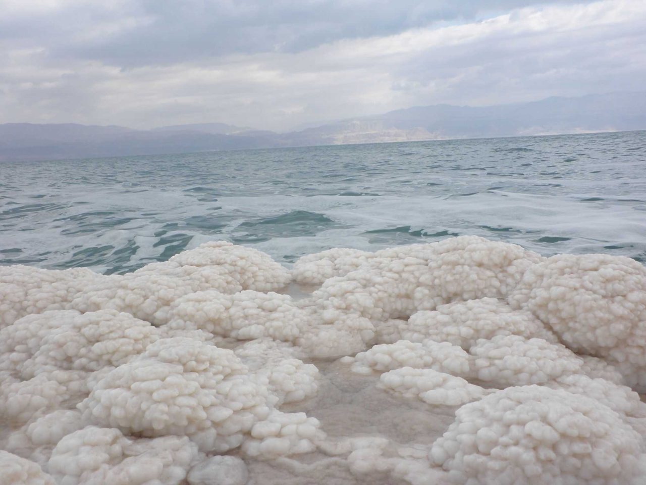 ‘gigantes-de-sal’-do-mar-morto-podem-revelar-segredos-da-terra