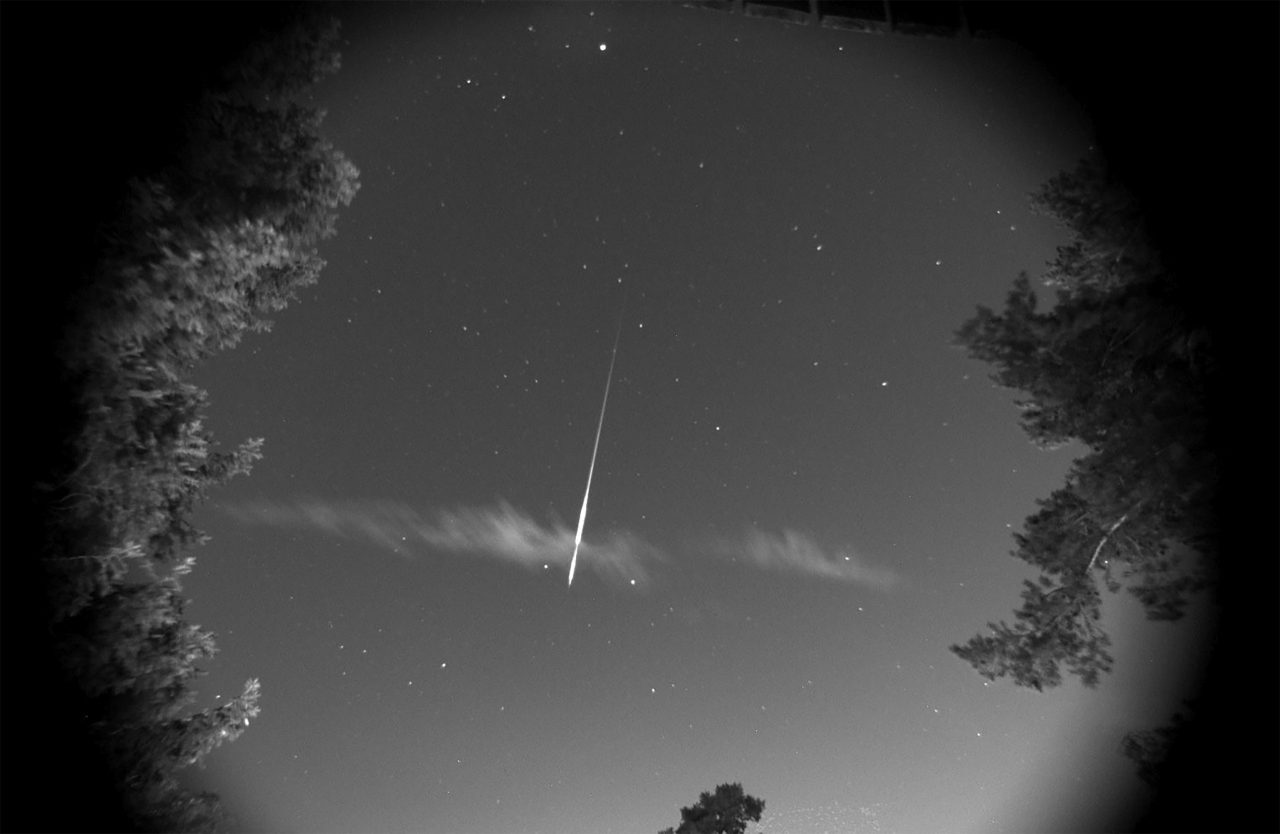 veja-imagens-da-chuva-de-meteoros-perseidas
